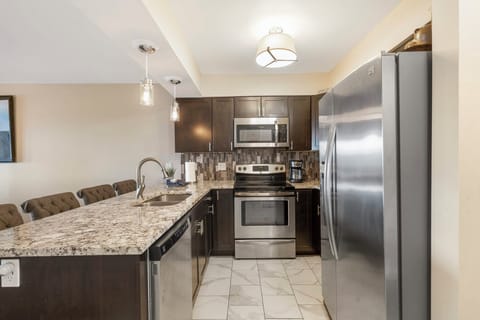 One Bedroom Unit - Full Kitchen