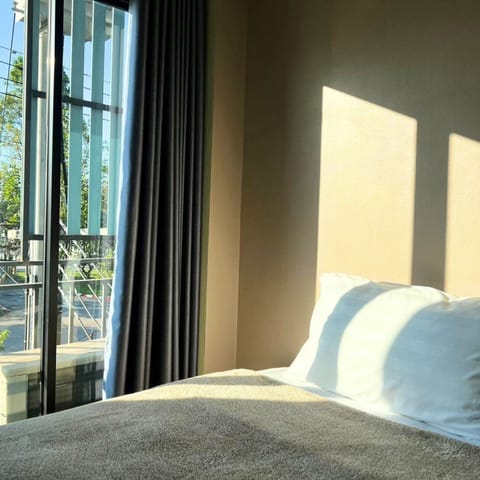 Deluxe Triple Room | Desk, free WiFi, bed sheets