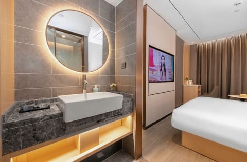 Economy Double Room | Premium bedding, pillowtop beds, free WiFi