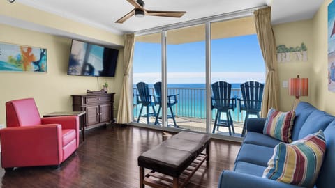 Tidewater 1316 Living area