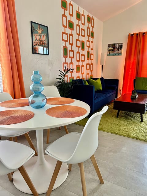 Dining Table / Living room