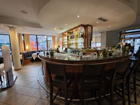 Cocktail bar