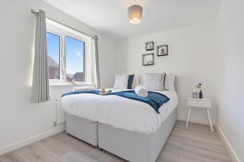 Luxury House, 2 Bedrooms, Kitchen | 2 bedrooms, free WiFi