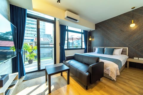 Desk, rollaway beds, free WiFi, bed sheets
