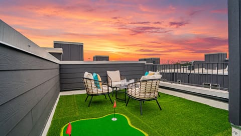 You have only a short walk to AT&T stadium, Dallas Stadium, FIFA World Cup 2026, and Globe Life Field. Enjoy a beautiful cascading sunset on your private rooftop balcony!