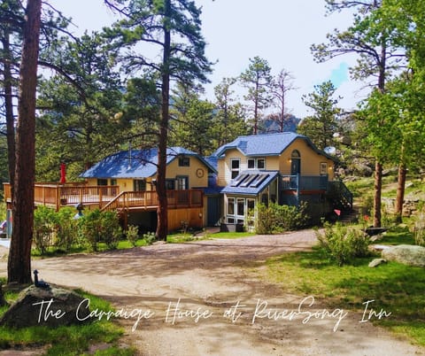 RiverSong Inn in Estes Park Colorado