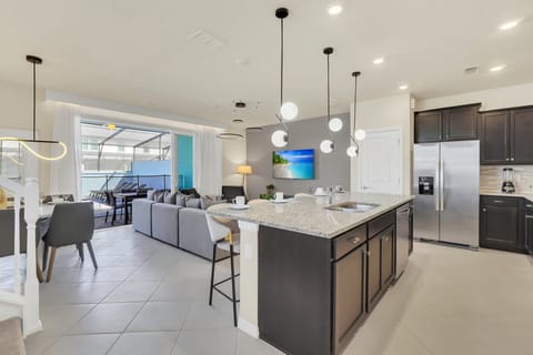 1296BlueParadiseWay_05