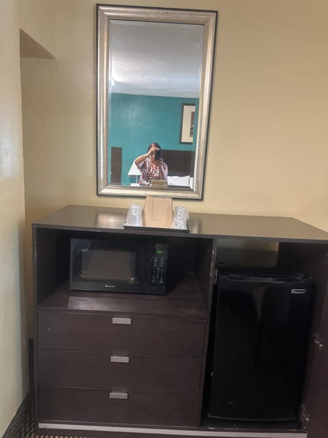 Desk, laptop workspace, free WiFi