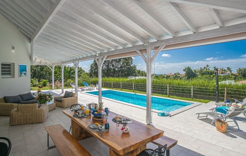 The terrace is a comfortable and convivial living space.