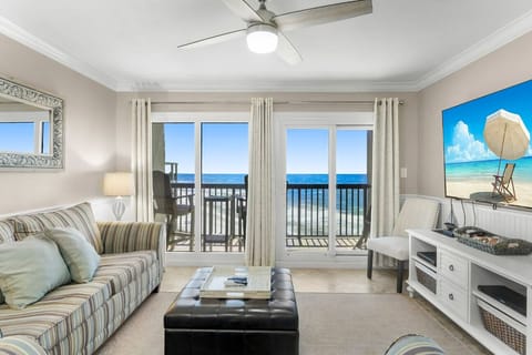 A room with a view! Can't you picture yourself enjoying the view from anywhere in the room!