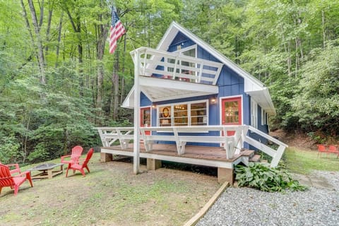 Home is secluded and private with mountain views in winter and plenty of quiet