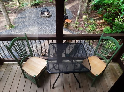 Have your morning coffee, or dinner on the covered front porch!