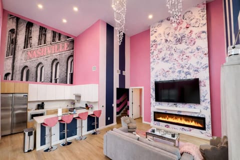 Welcome to Diamonds are Forever!