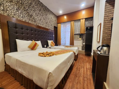 Deluxe Triple Room, City View | Free WiFi