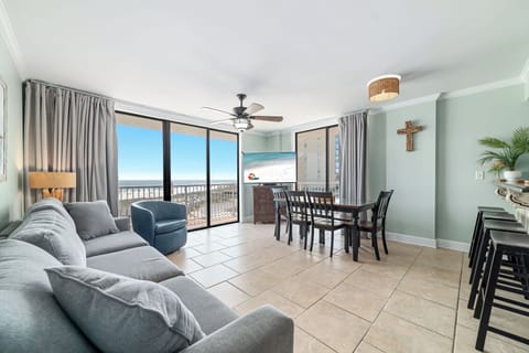 Welcome to Seaside Beach & Racquet Club 3301!