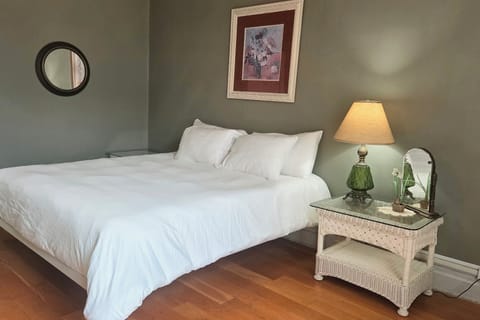 Bedroom King Bed