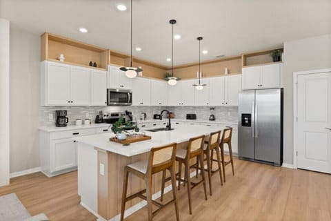 16012SandyCliffsDrive(9)