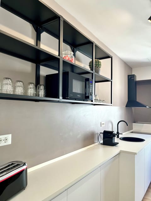 Mini-fridge, microwave, stovetop, dishwasher