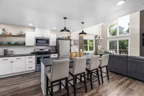 8 foot long serving island