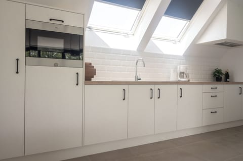 Superior Apartment, Mobility Accessible, Hill View | Laptop workspace, soundproofing, iron/ironing board, free WiFi