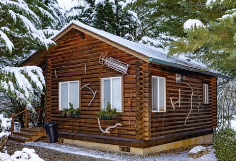Woodsman cabin
