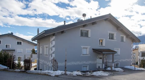 Exterior view of the entrance to House Arsas