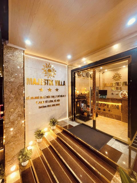 Reception hall
