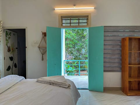 Private AC room | WiFi (free)