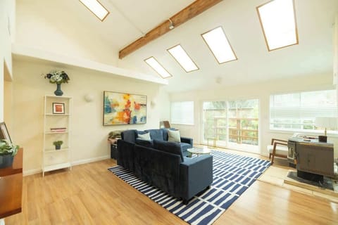 Tall ceilings with skylights to let in the comforting natural light!