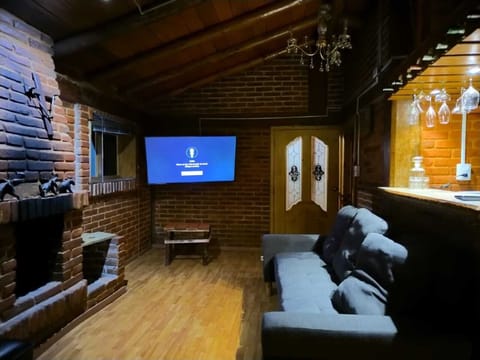 Family Cabin, Patio, River View | Free WiFi