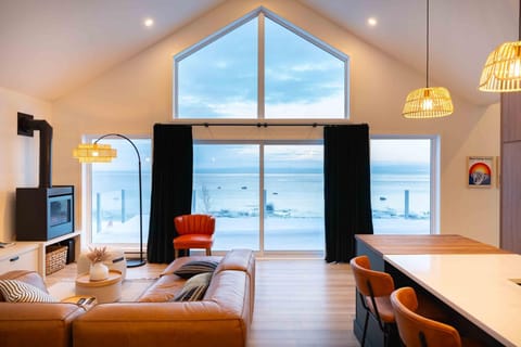 Phil Good 1219L  Spa, Breathtaking view + Loft (2099)