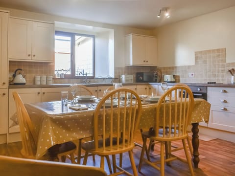 Kitchen/diner | The Cottage at Peers Clough Farm, Rossendale, near Clitheroe and the Ribble Valley