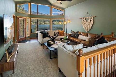 Two levels with gorgeous open windows