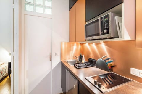 7e5a4054-56ac-4710-a4a6-7b378039c3e8