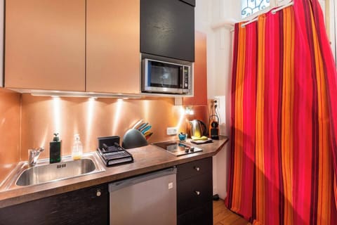 c7549715-873a-48f5-b067-3987a19d95ba