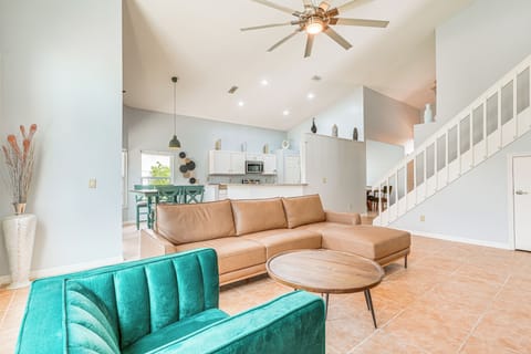 House (4 Bedrooms) | Front of property