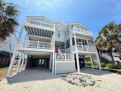 c1db4a58-0dd2-420d-9bf7-6248a70028c8