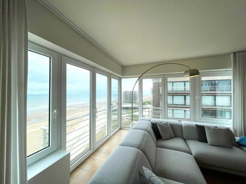 Apartment | Living room