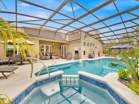 Pool & Spa

