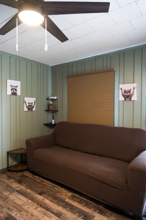 Pull-Out Queen Living Room