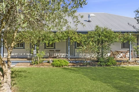 Ye Olde St Leonards Hotel, family friendly home