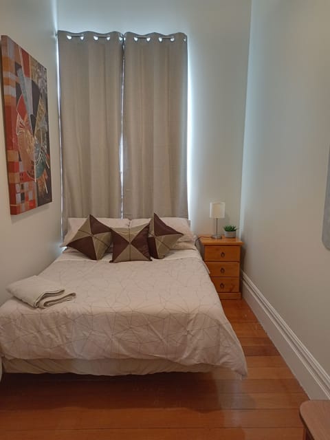 Standard Double Room | Laptop workspace, iron/ironing board, free WiFi