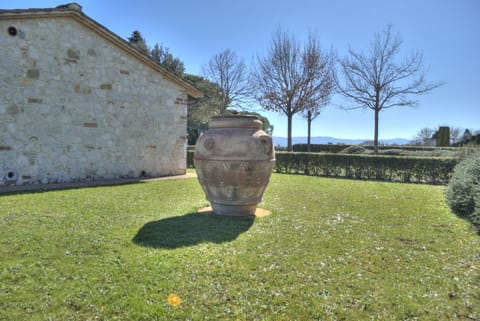 The independent Capannina on the Tuscan hills Cottage in Colle di Val d Elsa