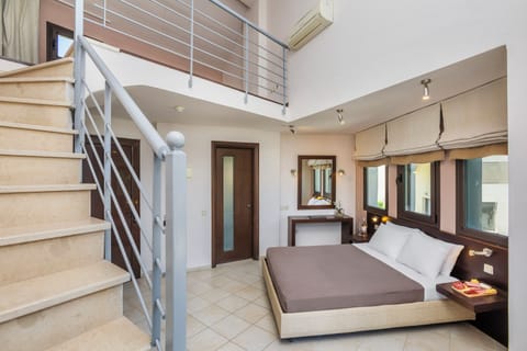 Family Duplex | Free WiFi, bed sheets