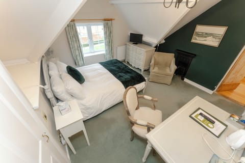 Superior Double Room | Desk, free WiFi