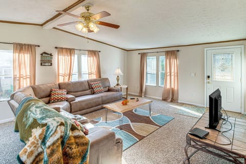 Prosperity Vacation Rental | 3BR | 2BA | Steps Required | 2,000 Sq Ft