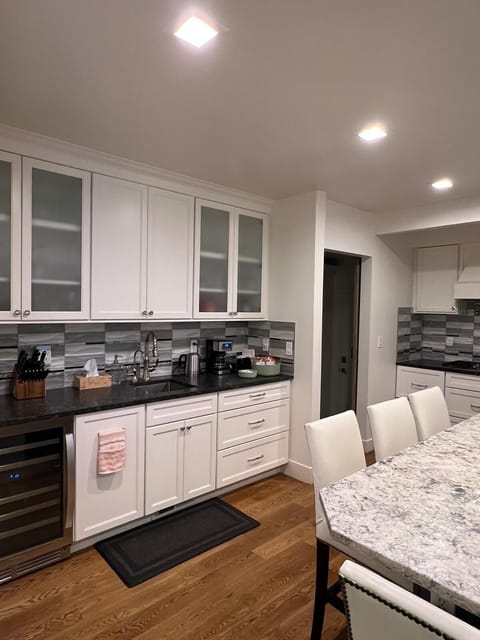 Coffee/Wine/Tea Bar with filtered hot water and prep sink