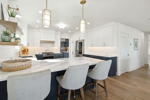 Bar Stool Seating for 3