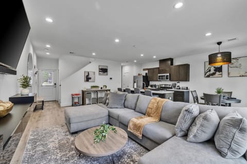 Perfectly designed to accommodate all your family and friends comfortably.
