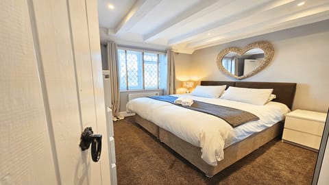 Cottage (2 Bedrooms) | Interior